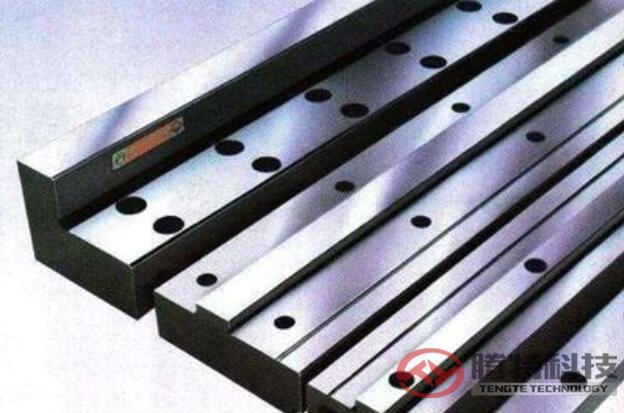 經常擦拭導軌防止生銹